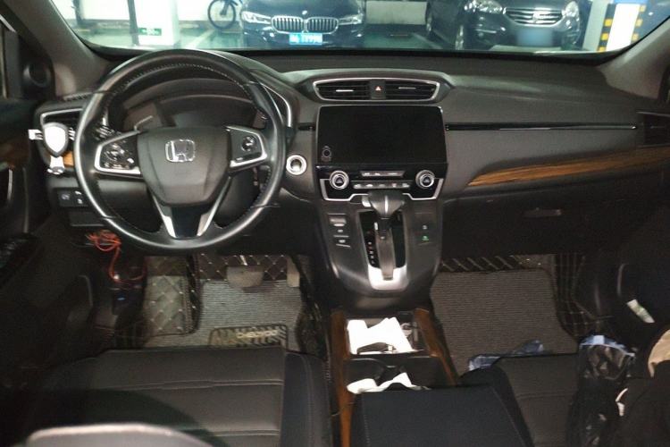 Used Honda CR-V 2019 240TURBO CVT 2WD Fashion Edition China V Interior 2