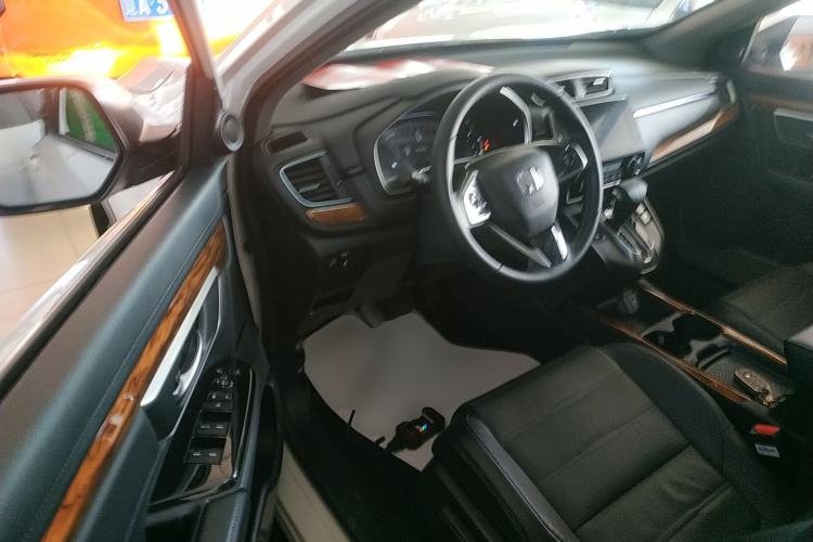 Used Honda CR-V 2019 Brilliant Edition Plus 240TURBO CVT Two-Wheel Drive Fashion Version China VI Emission Standard Interior 3