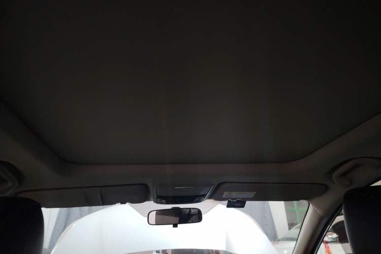Used Honda CR-V 2019 240TURBO CVT 2WD Comfort Version China VI Emission Standard Interior 4