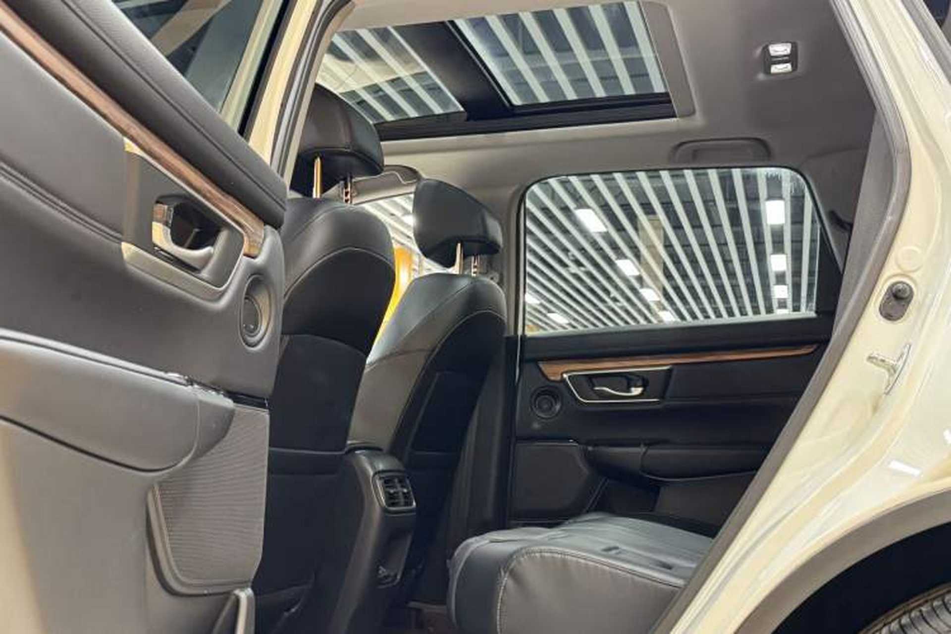 Used Honda CR-V 2019 Brilliant Edition Plus 240TURBO CVT Two-Wheel Drive Fashion Version China VI Emission Standard Interior 5