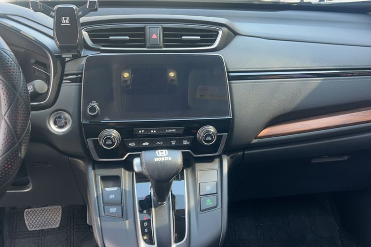 Used Honda CR-V 2019 Brilliant Edition Plus 240TURBO CVT Two-Wheel Drive Fashion Version China VI Emission Standard Interior 5