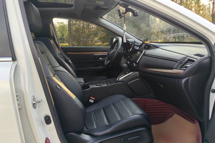 Used Honda CR-V 2019 240TURBO CVT 2WD Fashion Edition China V Interior 5
