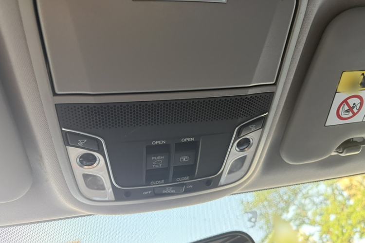 Used Honda CR-V 2019 240TURBO CVT 2WD Fashion Edition China VI Interior 6