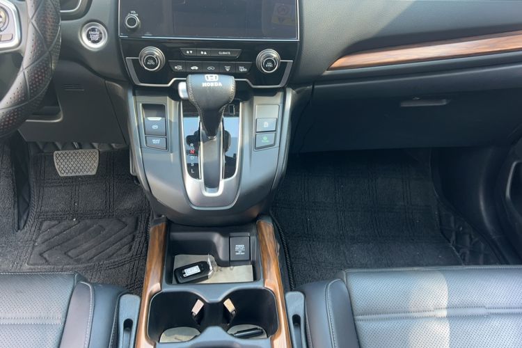 Used Honda CR-V 2019 Brilliant Edition Plus 240TURBO CVT Two-Wheel Drive Fashion Version China VI Emission Standard Interior 7