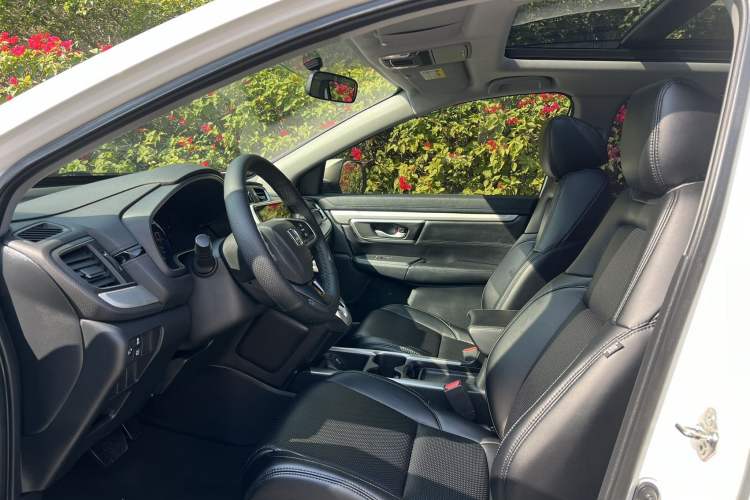 Used Honda CR-V 2019 240TURBO CVT 2WD Urban Edition China V Emission Standard Left Front Seat