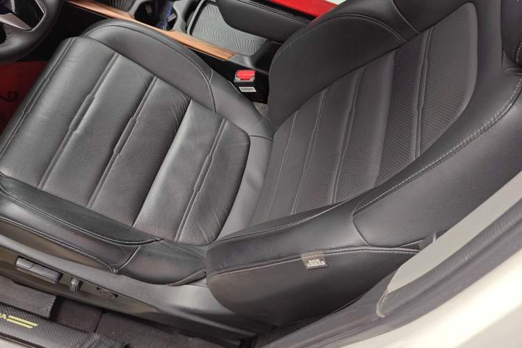 Used Honda CR-V 2019 Brilliant Edition Plus 240TURBO CVT Two-Wheel Drive Fashion Version China VI Emission Standard Left Front Seat