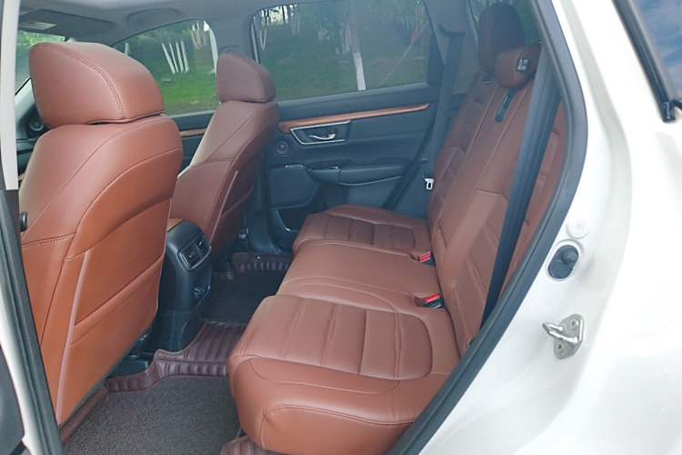 Used Honda CR-V 2019 Rui Hybrid 2.0L 2WD Pure Drive Version China V Emission Standard Left Rear Seat