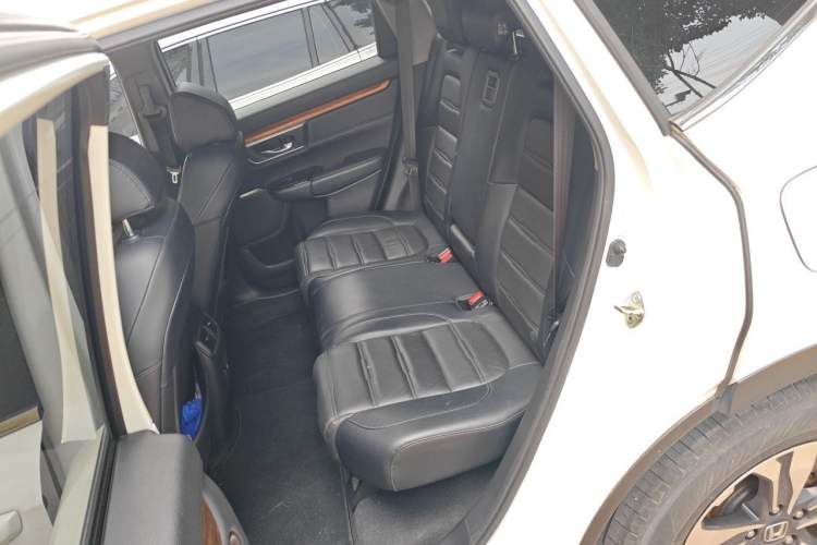 Used Honda CR-V 2019 Brilliant Edition Plus 240TURBO CVT Two-Wheel Drive Fashion Version China VI Emission Standard Left Rear Seat