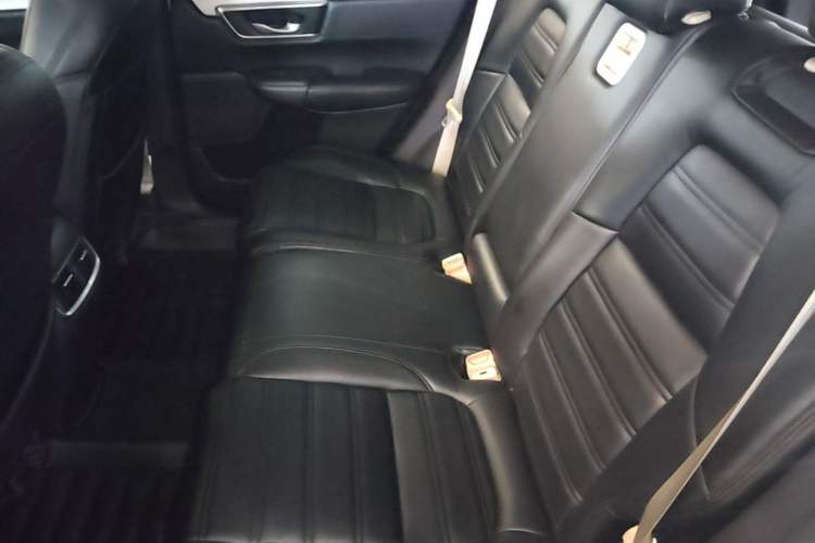 Used Honda CR-V 2019 Brilliant Edition 240TURBO CVT 2WD Comfort Version China VI Emission Standard Left Rear Seat