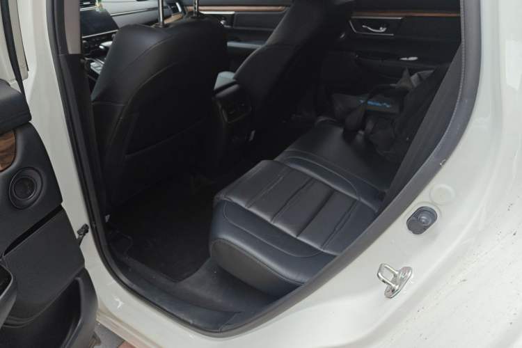 Used Honda CR-V 2019 Brilliant Edition Plus 240TURBO CVT Two-Wheel Drive Fashion Version China VI Emission Standard Left Rear Seat