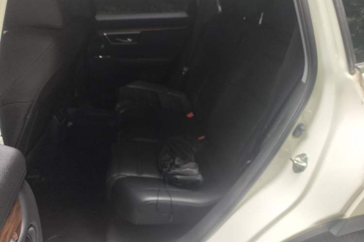 Used Honda CR-V 2019 Brilliant Edition Plus 240TURBO CVT Two-Wheel Drive Fashion Version China VI Emission Standard Left Rear Seat