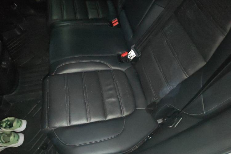 Used Honda CR-V 2019 240TURBO CVT 2WD Fashion Edition China V Left Rear Seat