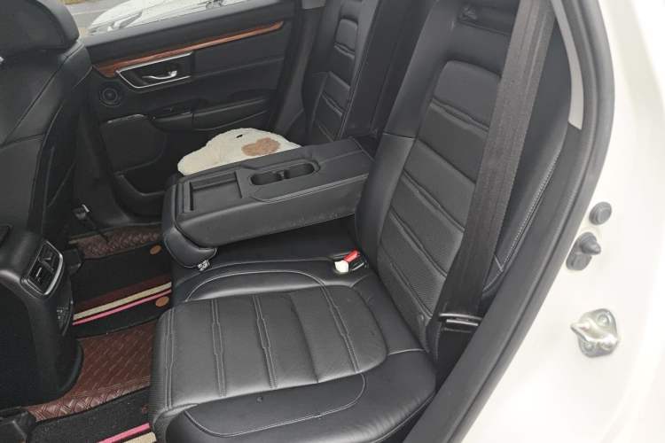 Used Honda CR-V 2019 Brilliant Edition Plus 240TURBO CVT Two-Wheel Drive Fashion Version China VI Emission Standard Left Rear Seat