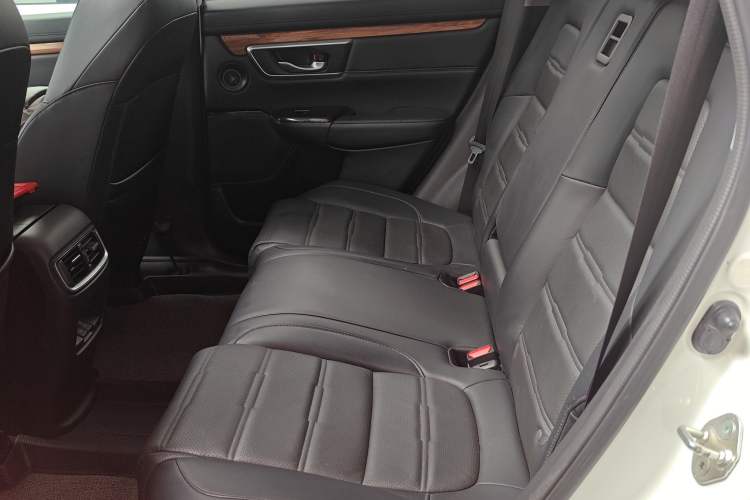 Used Honda CR-V 2019 Brilliant Edition Plus 240TURBO CVT Two-Wheel Drive Fashion Version China VI Emission Standard Left Rear Seat