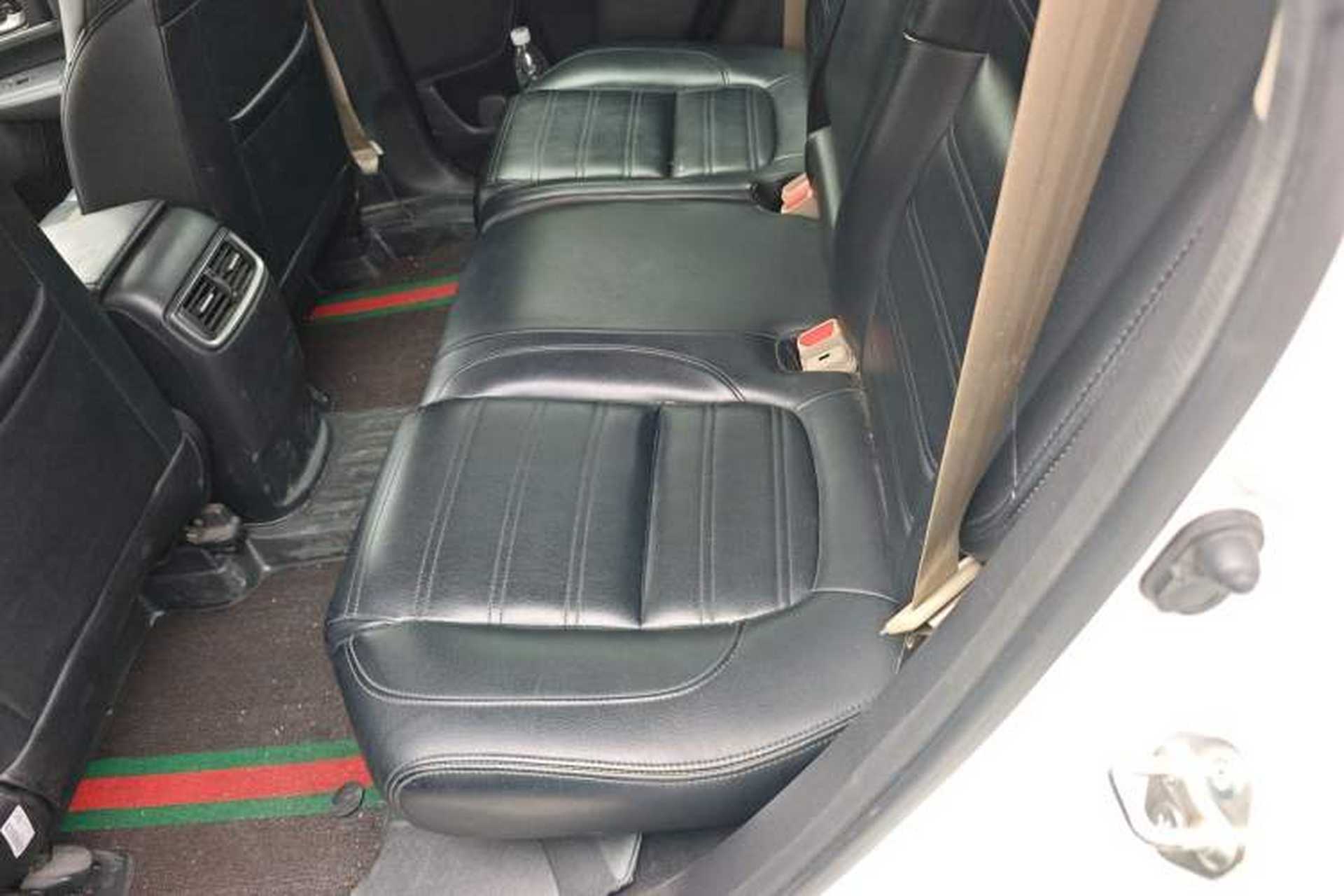 Used Honda CR-V 2019 Brilliant Edition 240TURBO CVT 2WD Urban Version China VI Emission Standard Left Rear Seat