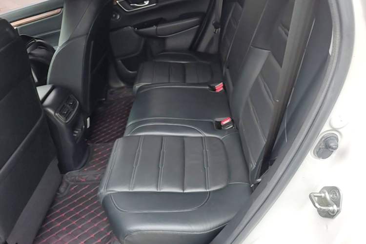 Used Honda CR-V 2019 Brilliant Edition Plus 240TURBO CVT Two-Wheel Drive Fashion Version China VI Emission Standard Left Rear Seat
