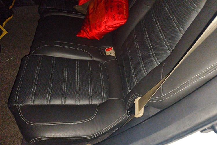 Used Honda CR-V 2019 240TURBO CVT 2WD Comfort Version China VI Emission Standard Left Rear Seat