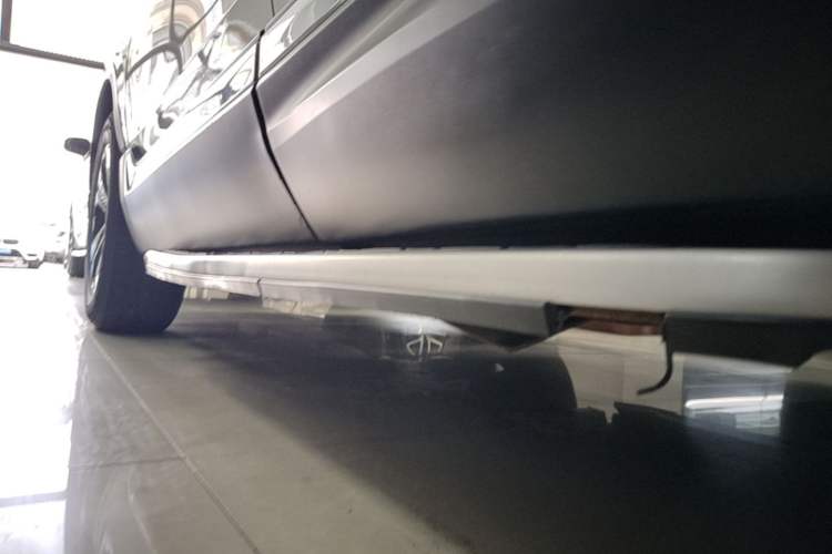 Used Honda CR-V 2019 240TURBO CVT 2WD Fashion Edition China V Left Side Sill