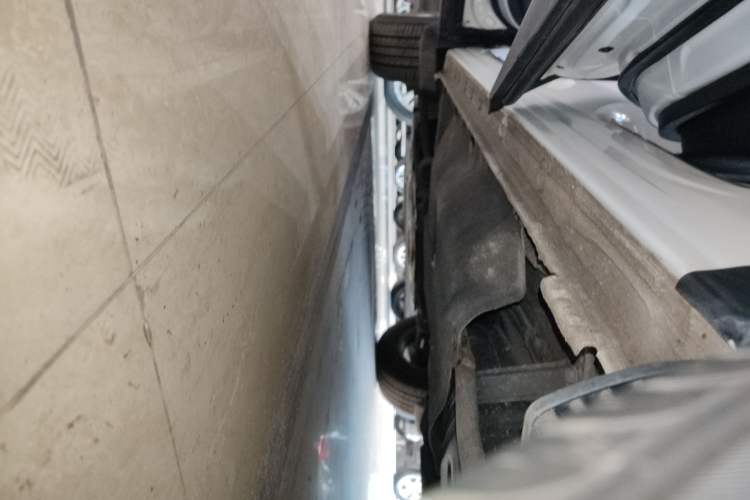 Used Honda CR-V 2019 240TURBO CVT 2WD Fashion Edition China V Left Side Sill