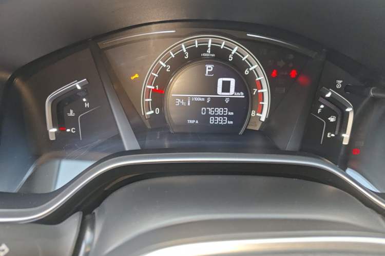 Used Honda CR-V 2019 240TURBO CVT 2WD Comfort Version China VI Emission Standard Odometer Close Up