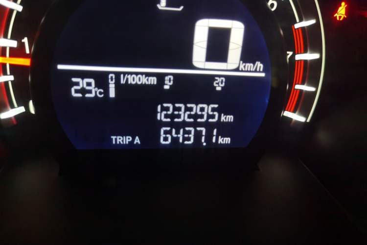 Used Honda CR-V 2019 240TURBO CVT 2WD Comfort Version China VI Emission Standard Odometer Close Up