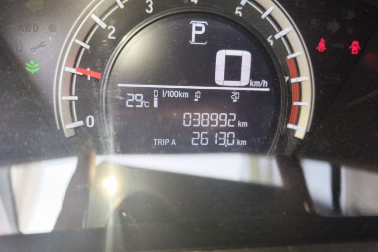 Used Honda CR-V 2019 240TURBO CVT 2WD Comfort Version China V Odometer Close Up