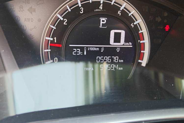 Used Honda CR-V 2019 240TURBO CVT 2WD Comfort Version China V Odometer Close Up