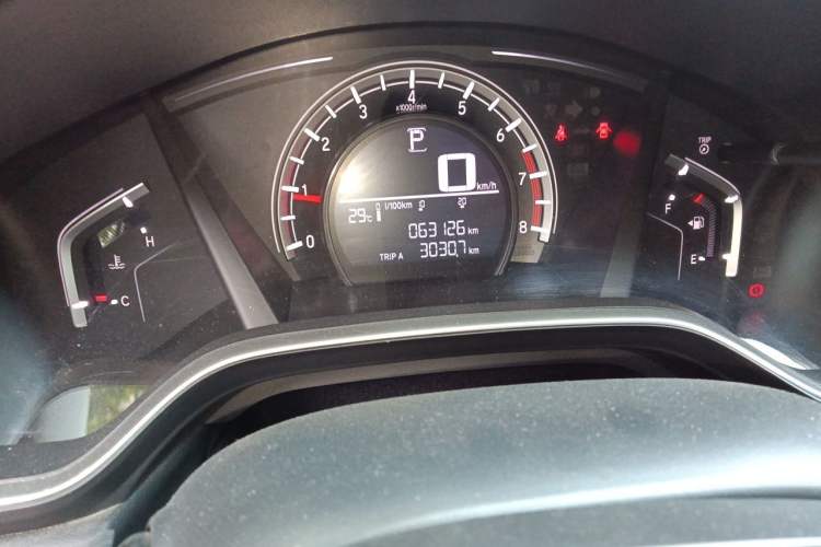 Used Honda CR-V 2019 240TURBO CVT 2WD Comfort Version China VI Emission Standard Odometer Close Up