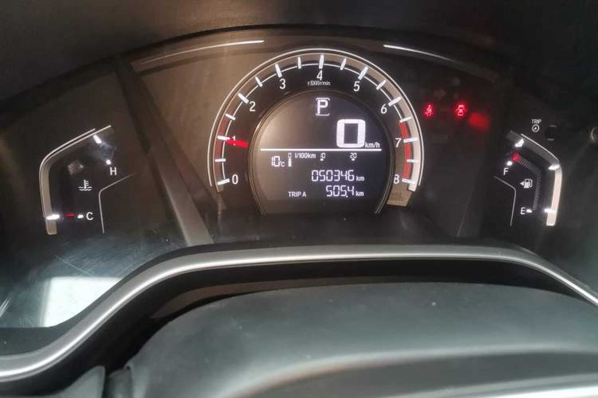 Used Honda CR-V 2019 240TURBO CVT 2WD Comfort Version China VI Emission Standard Odometer Close Up