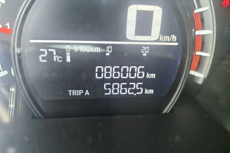 Used Honda CR-V 2019 240TURBO CVT 2WD Comfort Version China V Odometer Close Up