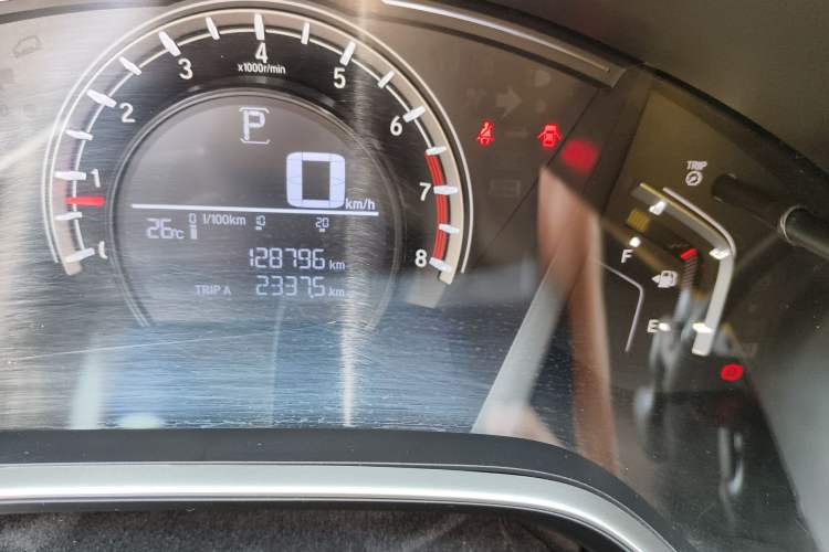Used Honda CR-V 2019 240TURBO CVT 2WD Comfort Version China V Odometer Close Up