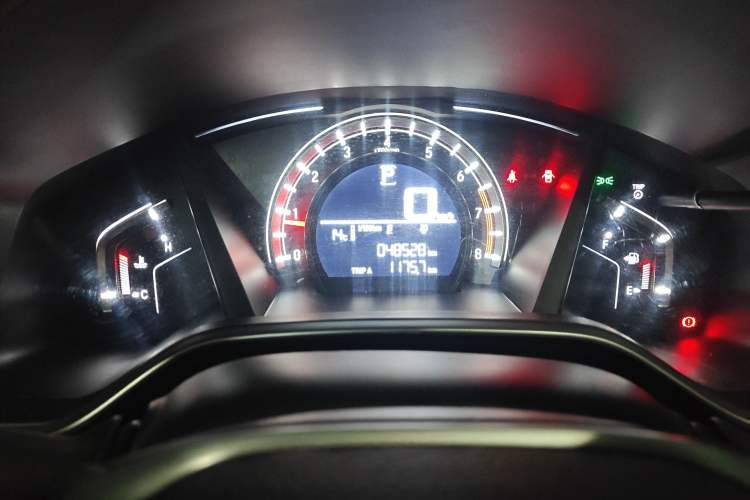 Used Honda CR-V 2019 Brilliant Edition 240TURBO CVT 2WD Comfort Version China VI Emission Standard Odometer Close Up