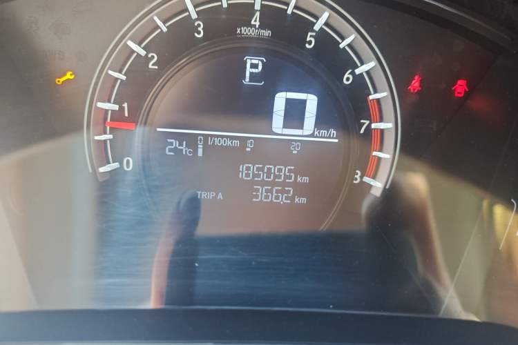 Used Honda CR-V 2019 240TURBO CVT 2WD Comfort Version China V Odometer Close Up