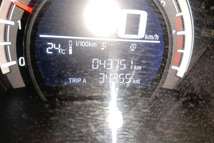 Used Honda CR-V 2019 240TURBO CVT 2WD Comfort Version China VI Emission Standard Odometer Close Up