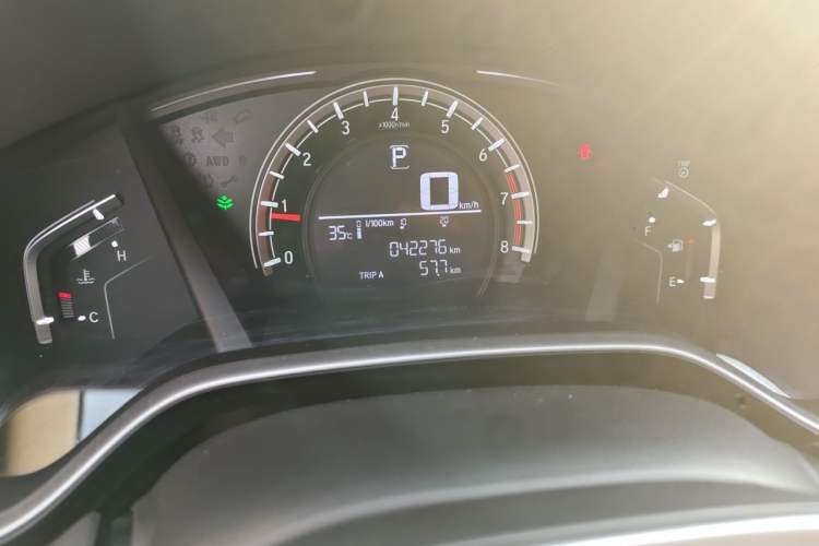 Used Honda CR-V 2019 240TURBO CVT 2WD Comfort Version China VI Emission Standard Odometer Close Up
