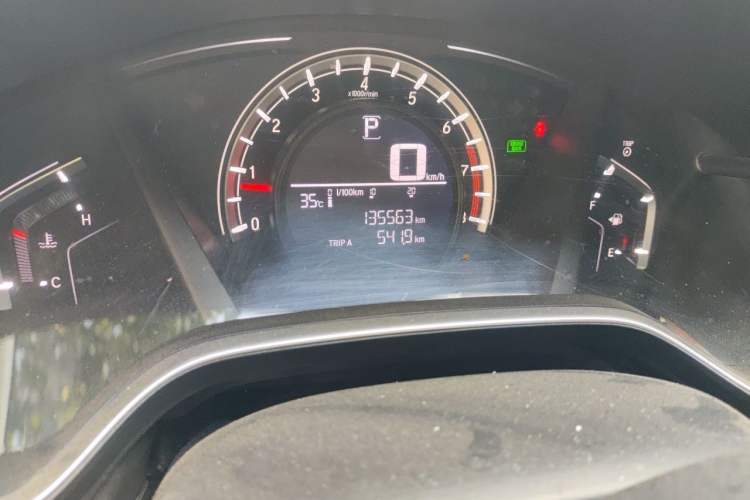 Used Honda CR-V 2019 240TURBO CVT 2WD Comfort Version China VI Emission Standard Odometer Close Up