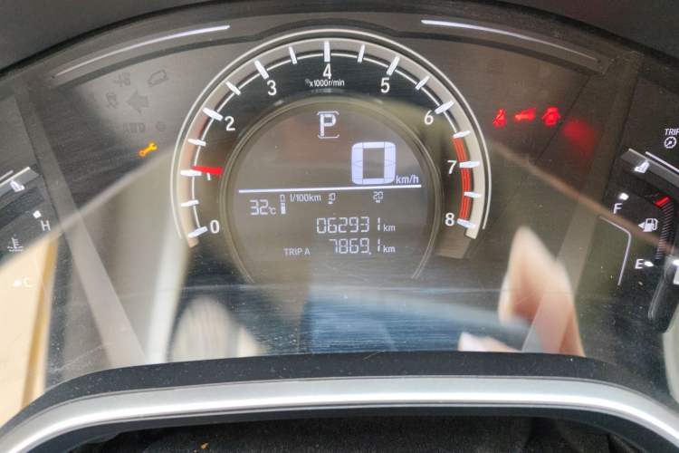 Used Honda CR-V 2019 240TURBO CVT 2WD Comfort Version China V Odometer Close Up