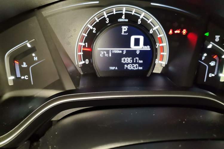 Used Honda CR-V 2019 Brilliant Edition 240TURBO CVT 2WD Comfort Version China VI Emission Standard Odometer Close Up