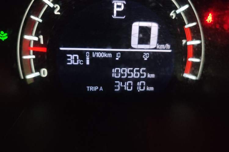 Used Honda CR-V 2019 240TURBO CVT 2WD Comfort Version China VI Emission Standard Odometer Close Up