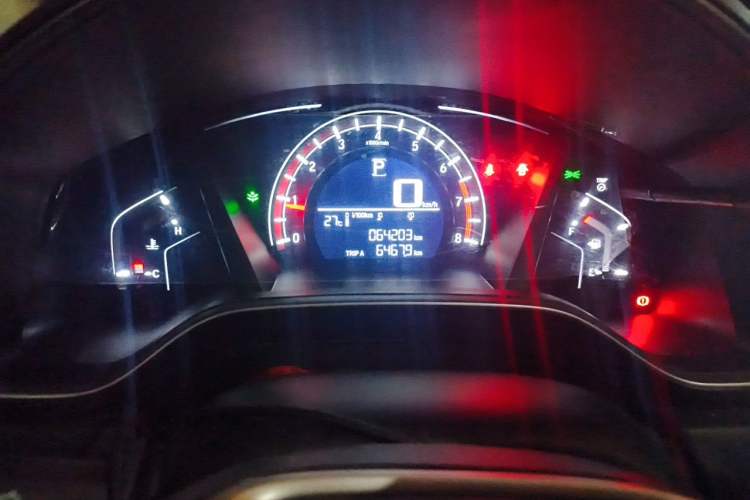 Used Honda CR-V 2019 240TURBO CVT 2WD Comfort Version China VI Emission Standard Odometer Close Up