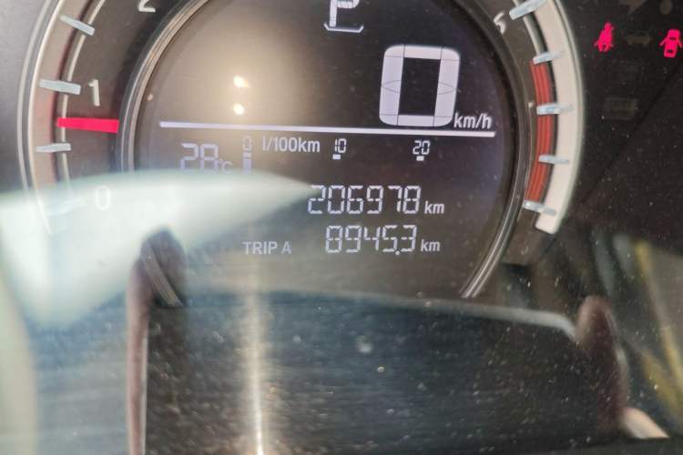 Used Honda CR-V 2019 240TURBO CVT 2WD Comfort Version China VI Emission Standard Odometer Close Up