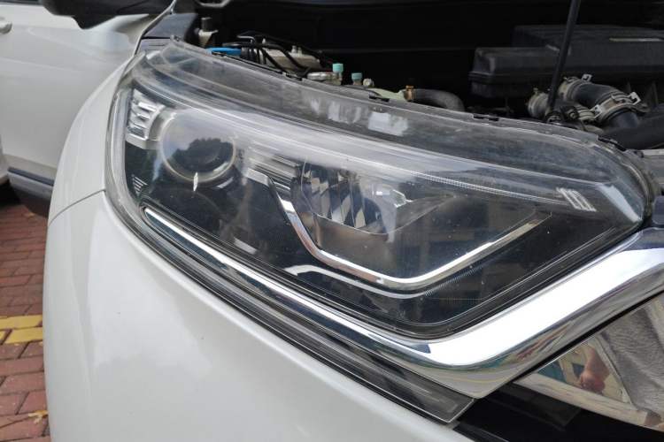 Used Honda CR-V 2019 Brilliant Edition Plus 240TURBO CVT Two-Wheel Drive Fashion Version China VI Emission Standard Right Front Headlight