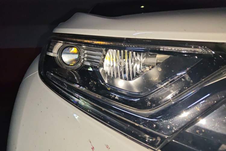 Used Honda CR-V 2019 240TURBO CVT 2WD Fashion Edition China VI Right Front Headlight