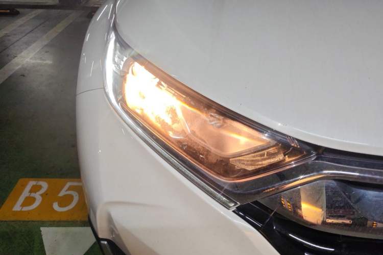 Used Honda CR-V 2019 240TURBO CVT 2WD Fashion Edition China V Right Front Headlight