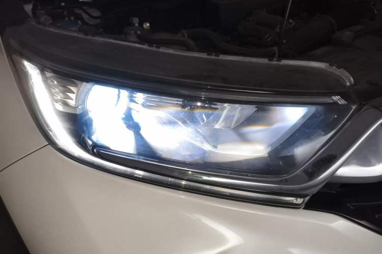 Used Honda CR-V 2019 240TURBO CVT 2WD Comfort Version China VI Emission Standard Right Front Headlight