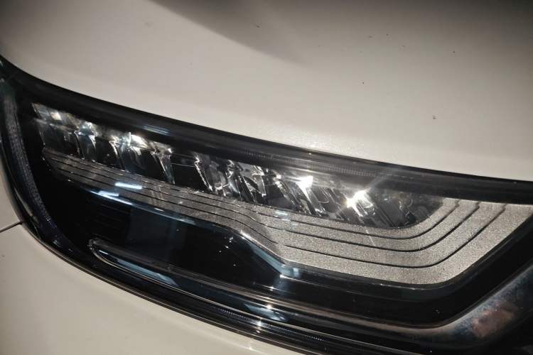 Used Honda CR-V 2019 Rui Hybrid 2.0L 2WD Pure Drive Version China V Emission Standard Right Front Headlight