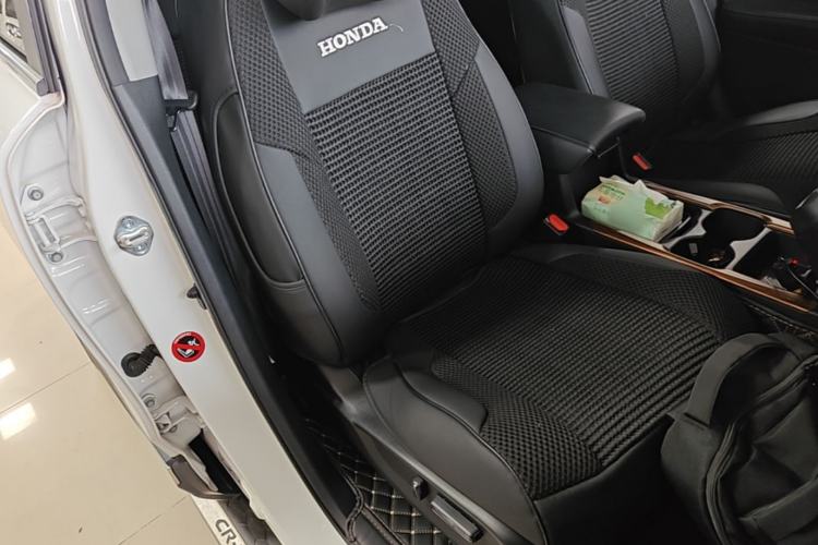Used Honda CR-V 2019 240TURBO CVT 2WD Fashion Edition China V Right Front Seat
