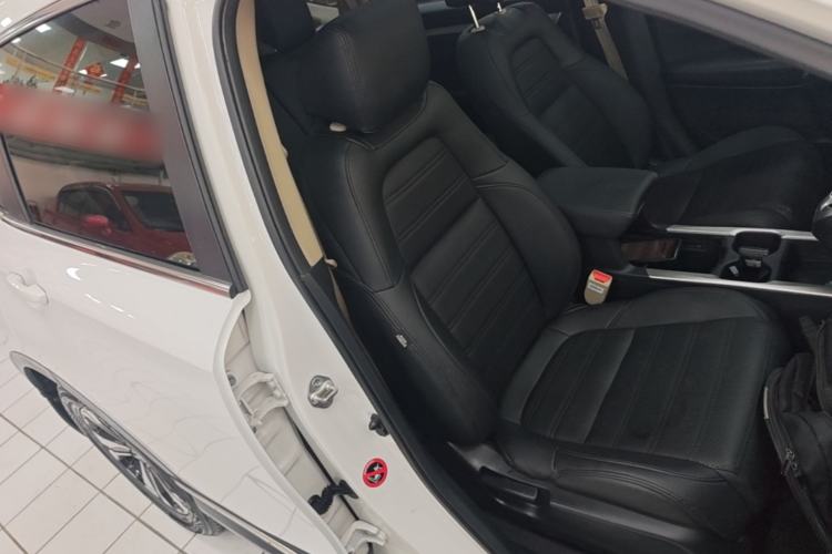 Used Honda CR-V 2019 240TURBO CVT 2WD Comfort Version China VI Emission Standard Right Front Seat