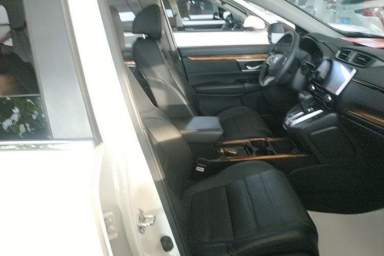 Used Honda CR-V 2019 Brilliant Edition Plus 240TURBO CVT Two-Wheel Drive Fashion Version China VI Emission Standard Right Front Seat