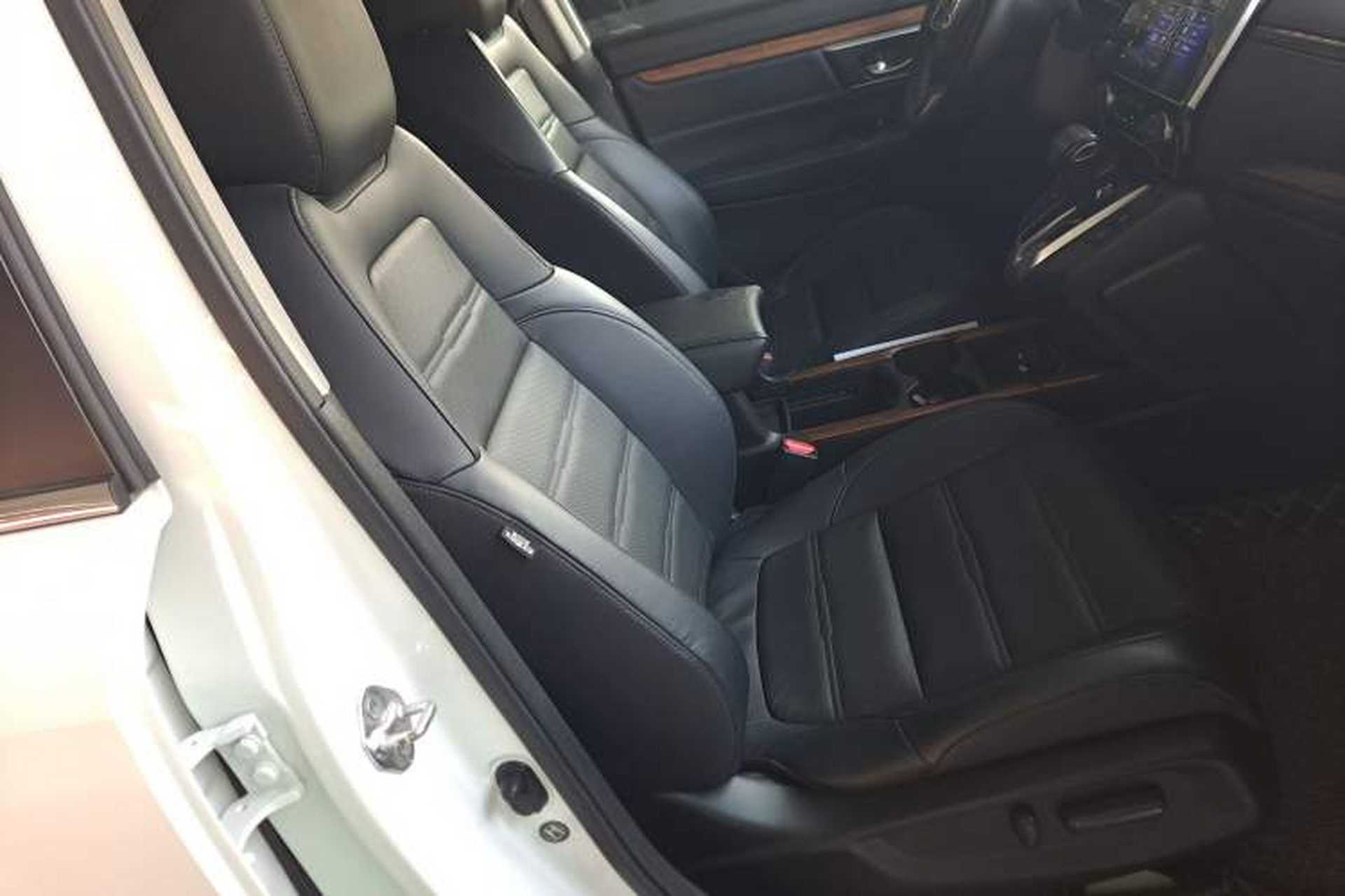 Used Honda CR-V 2019 240TURBO CVT 2WD Fashion Edition China V Right Front Seat